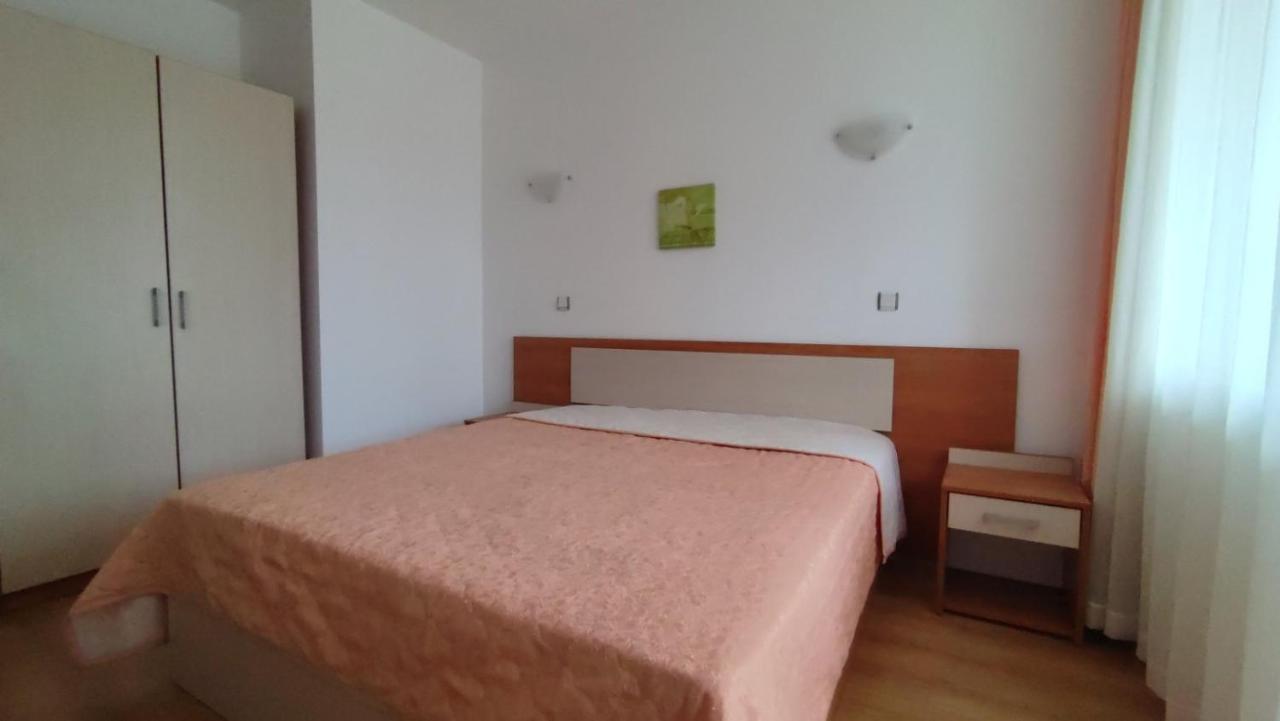 Апартамент Полюси 2 Slantchev Briag Extérieur photo